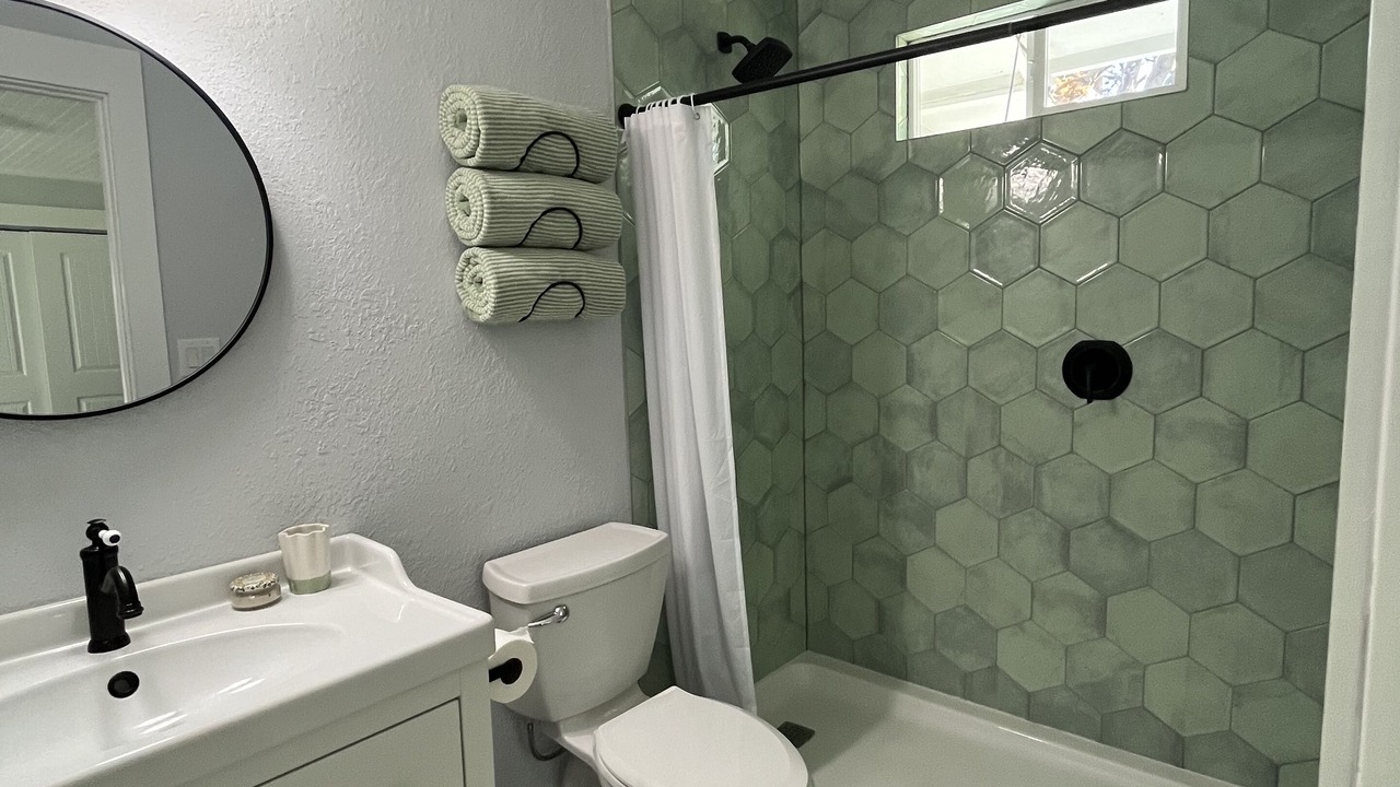 Photo of Bathroom in Canyon Lake