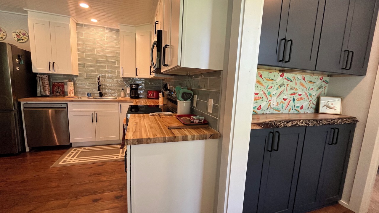 Photo of Kitchen in Canyon Lake