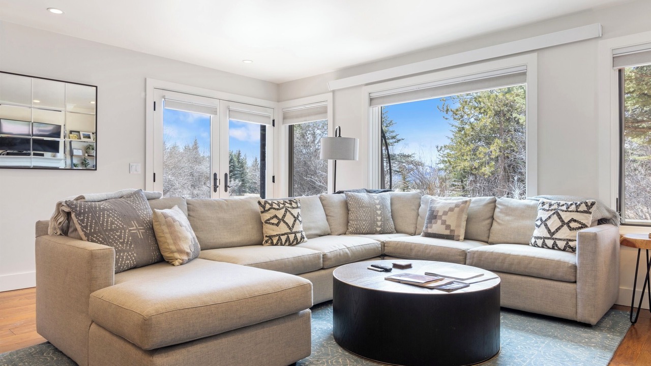 Photo of Livingroom in Jackson Hole
