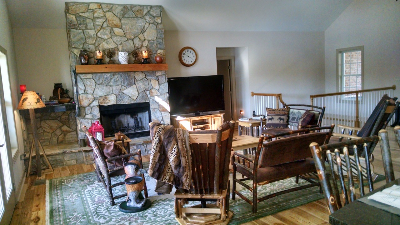 Photo of Livingroom in Seven Lakes