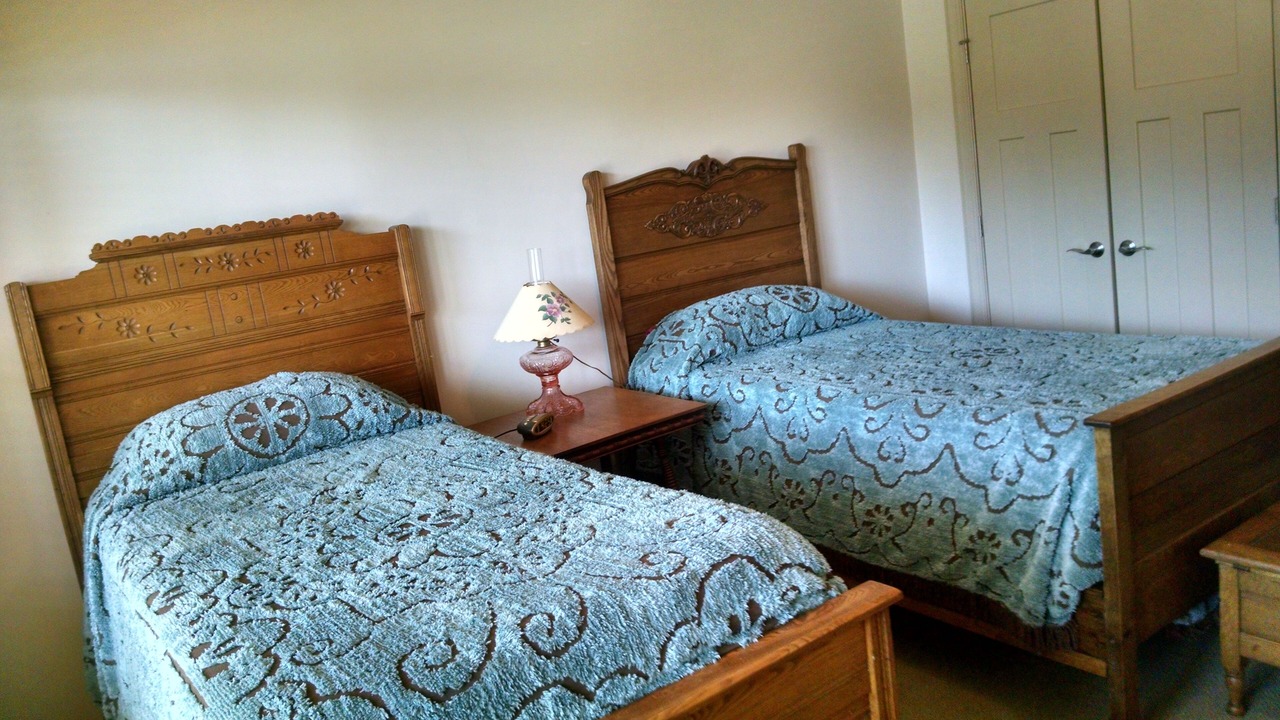 Photo of Bedroom in Seven Lakes