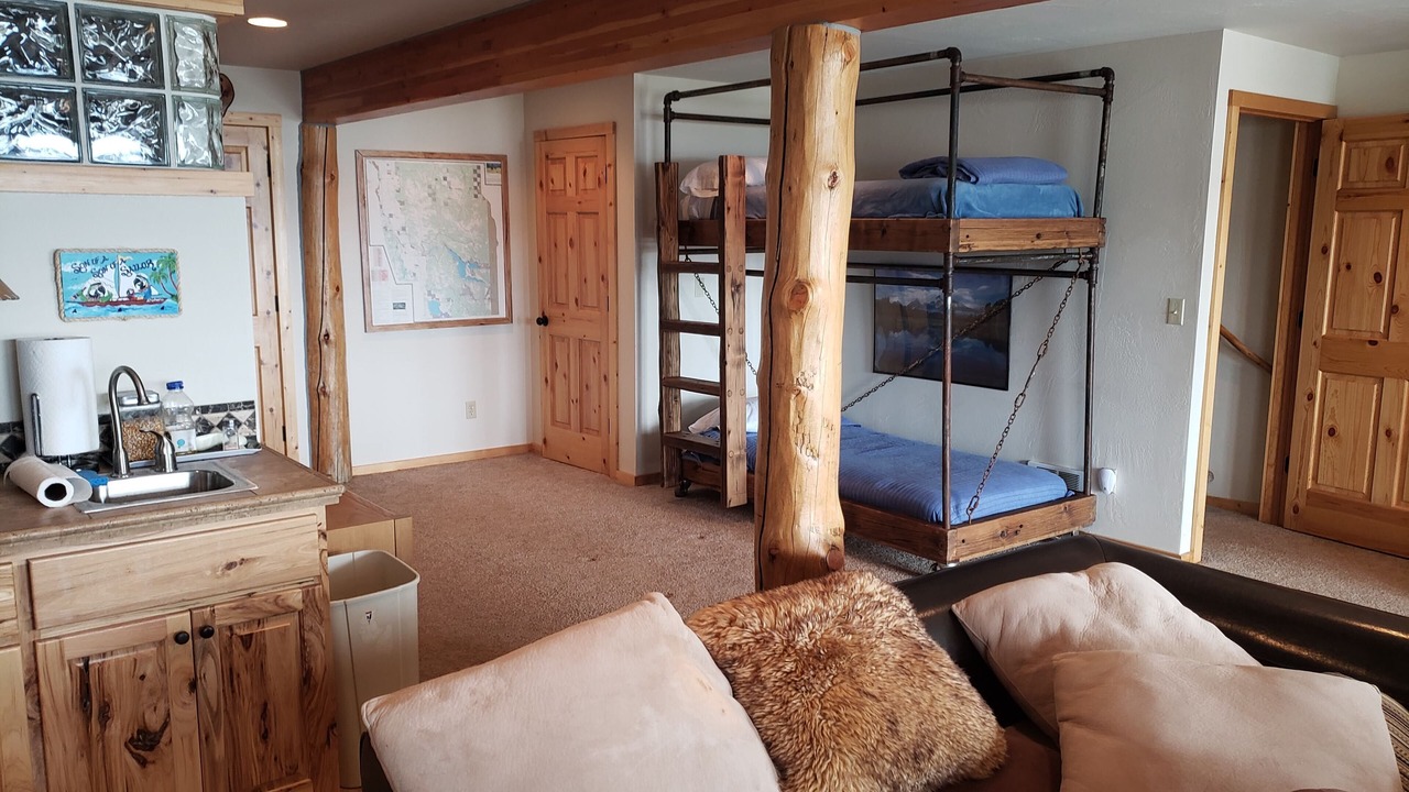 Photo of Bedroom in West Yellowstone