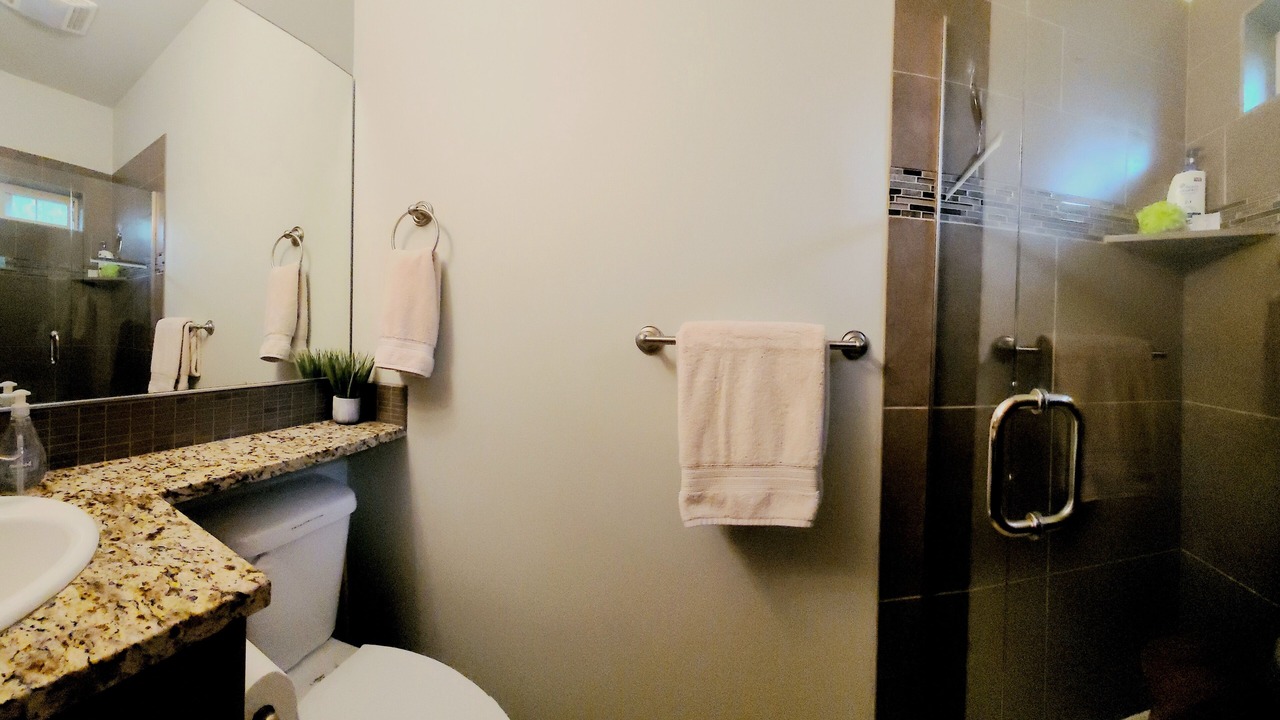 Photo of Bathroom in Coolin
