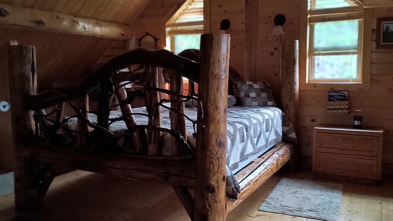 Photo of Bedroom in Cascade