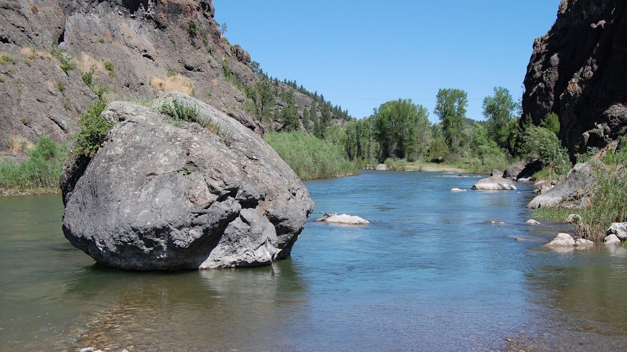 Photo of Others in Cascade