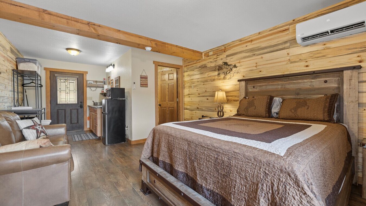 Photo of Bedroom in Hermosa