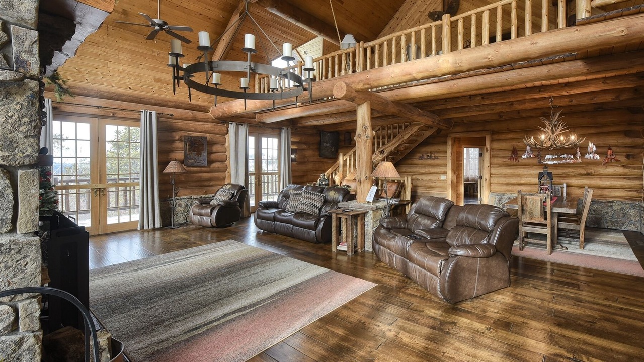 Photo of Livingroom in Lead