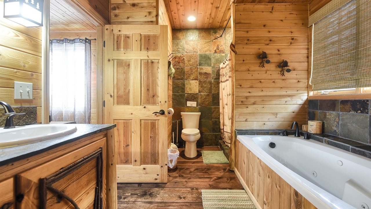 Photo of Bathroom in Lead