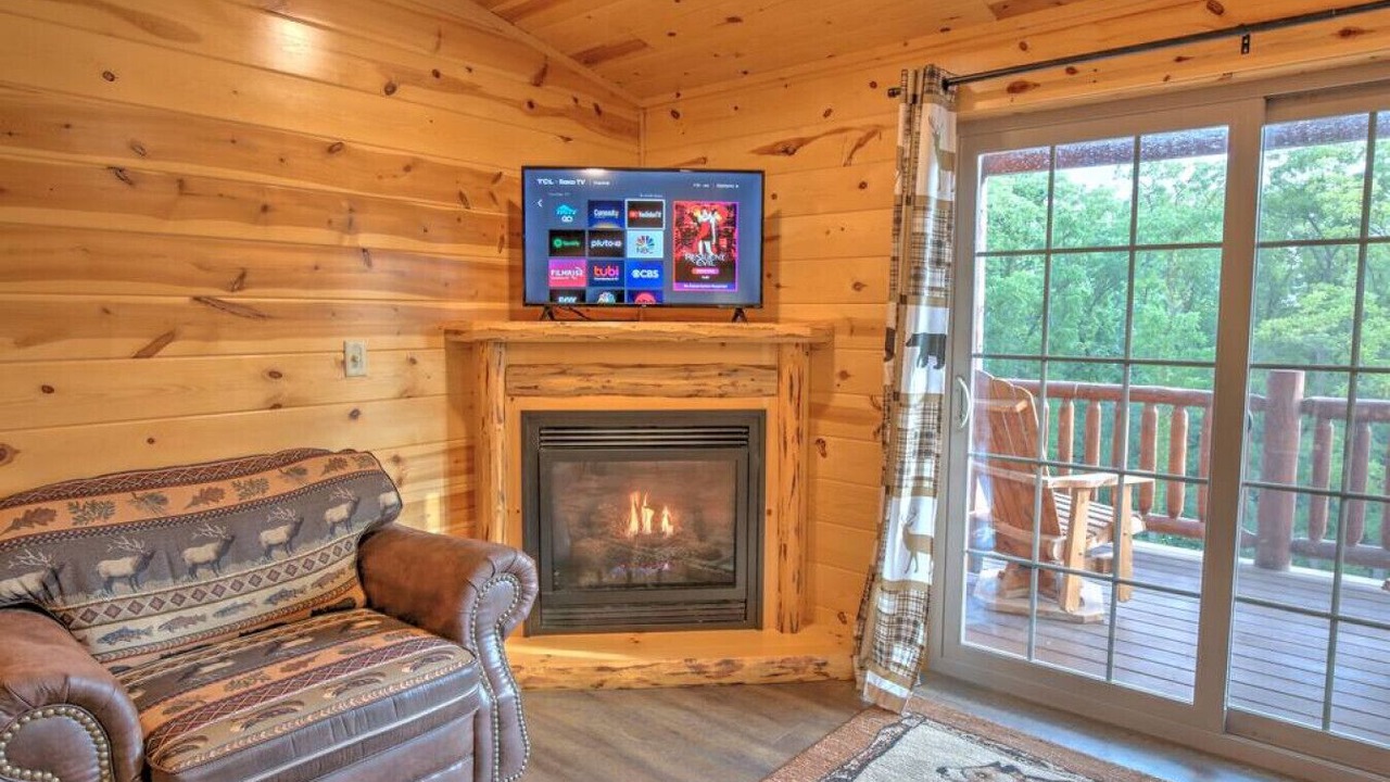 Photo of Livingroom in Millersburg