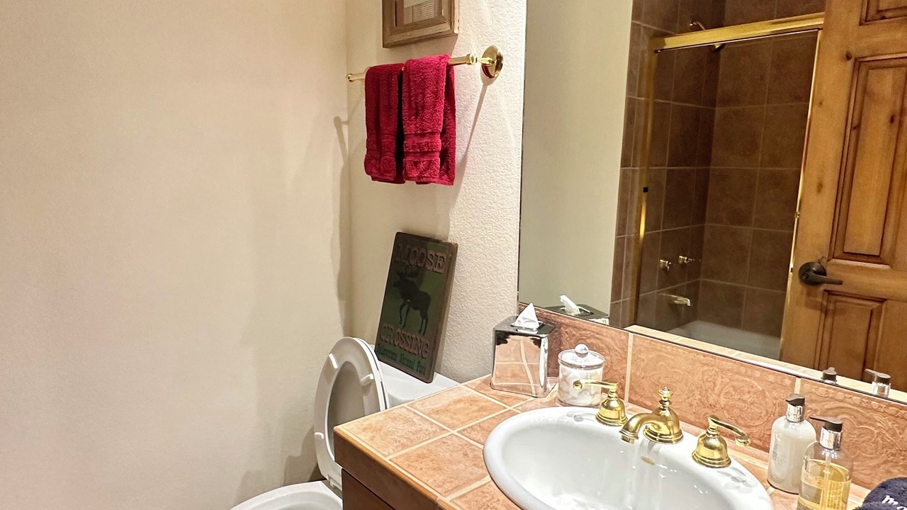 Photo of Bathroom in Teton Pines