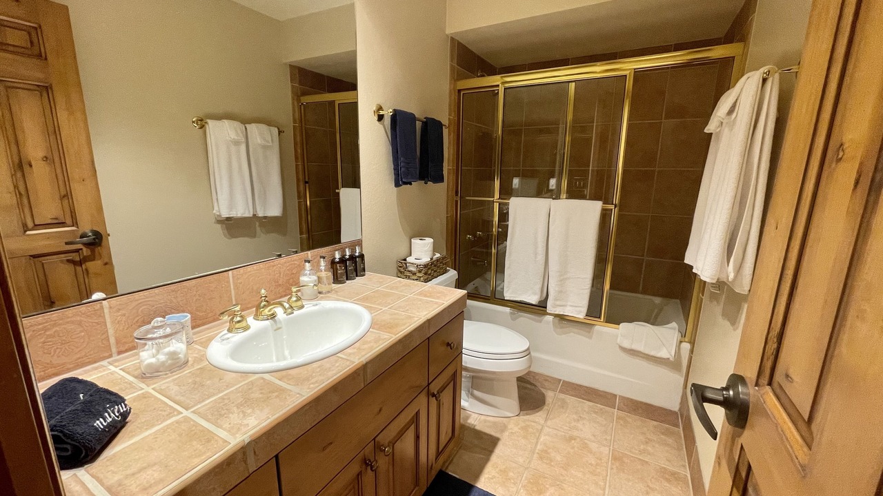 Photo of Bathroom in Teton Pines