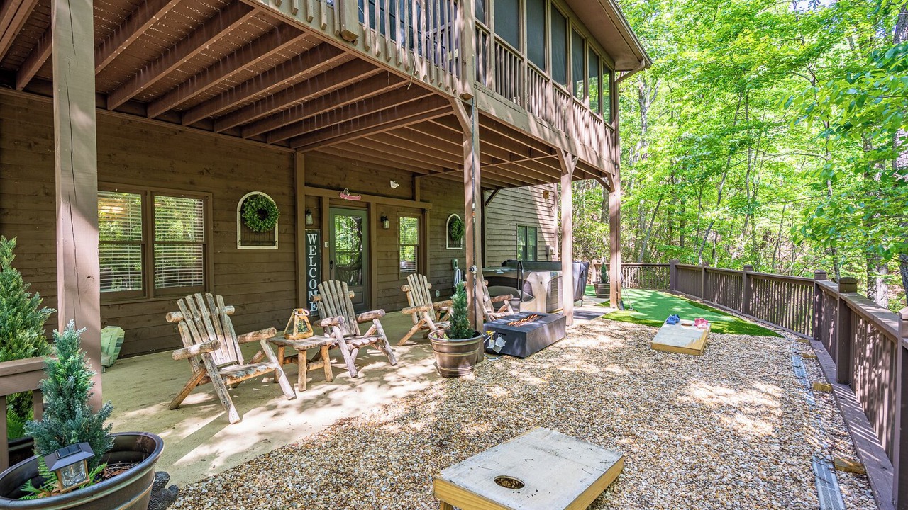 Photo of Patio Balcony in Big Canoe