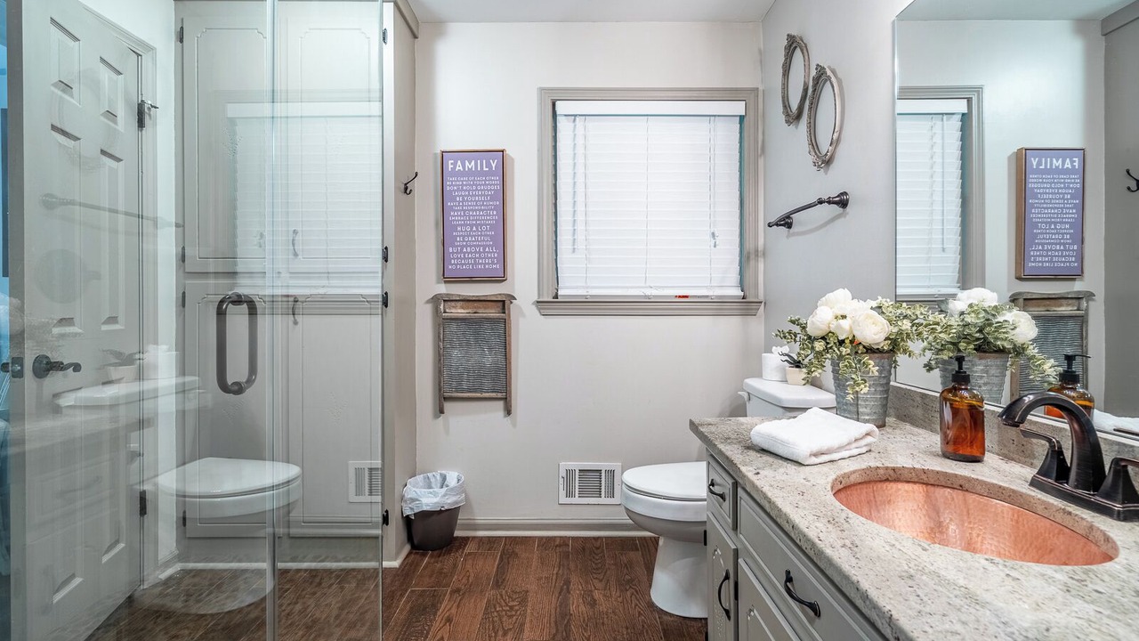 Photo of Bathroom in Big Canoe