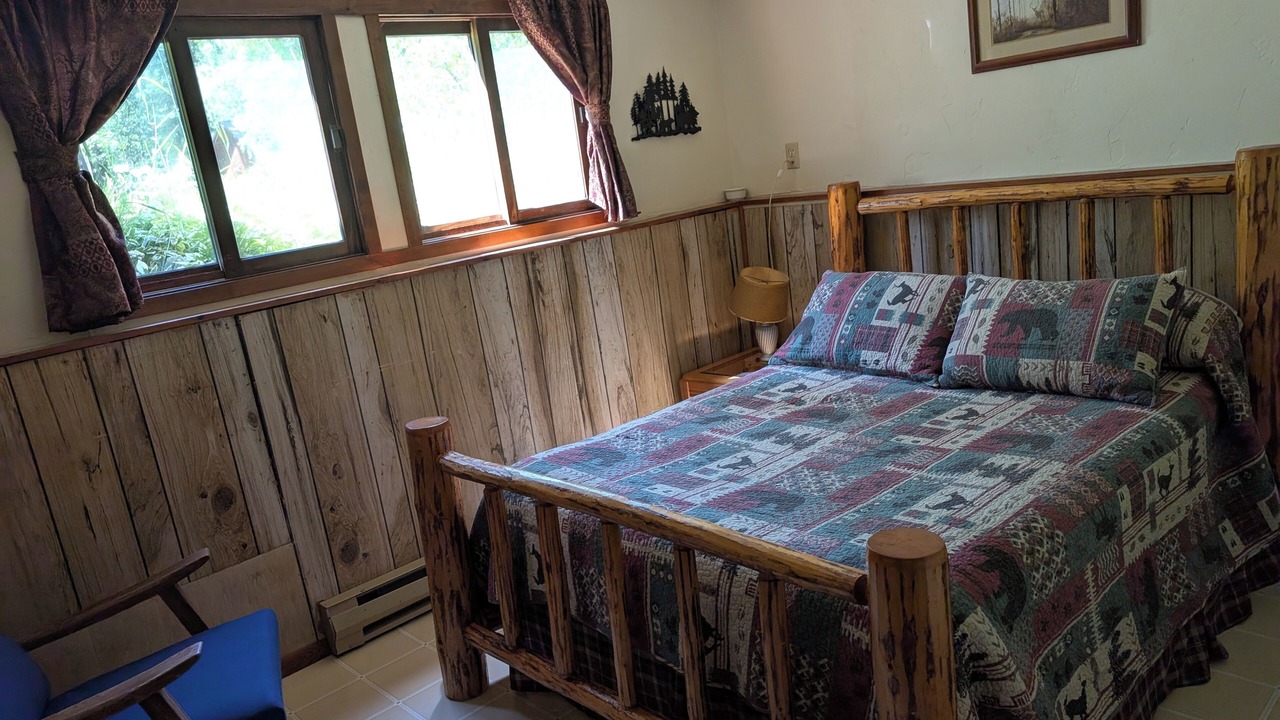 Photo of Bedroom in Columbia Falls
