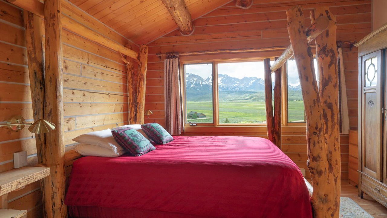 Photo of Bedroom in Stanley
