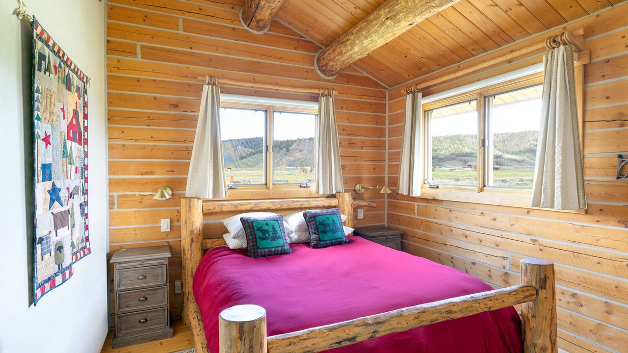 Photo of Bedroom in Stanley