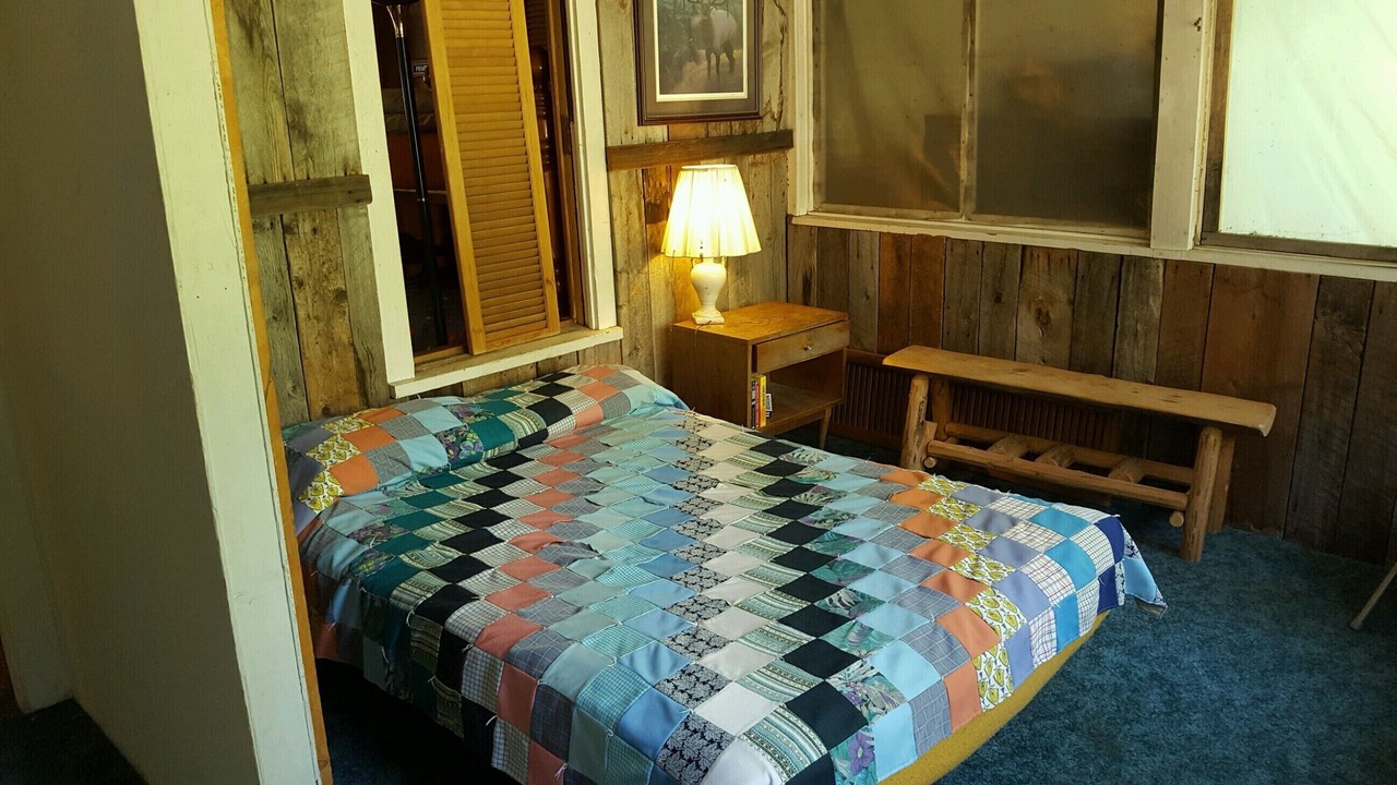Photo of Bedroom in Clinton