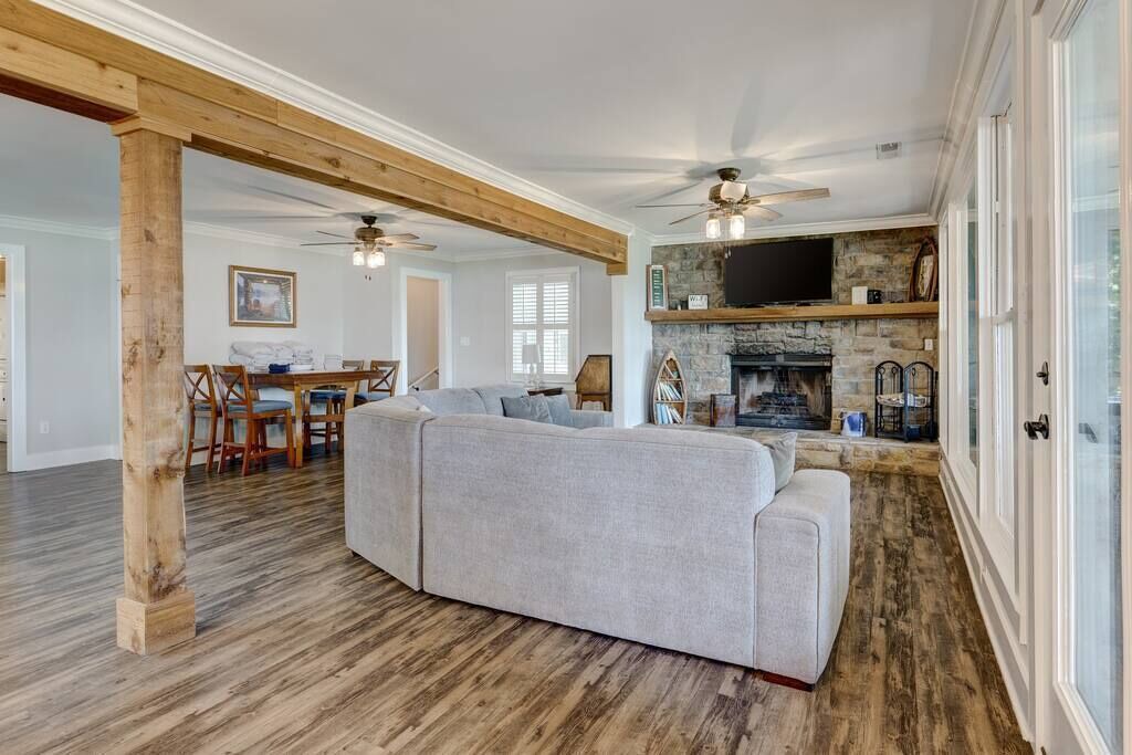 Photo of Livingroom in Shelby