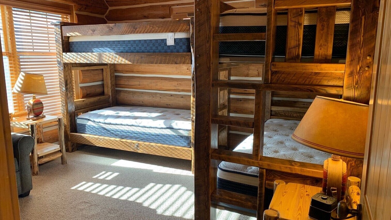 Photo of Bedroom in Powder Ridge