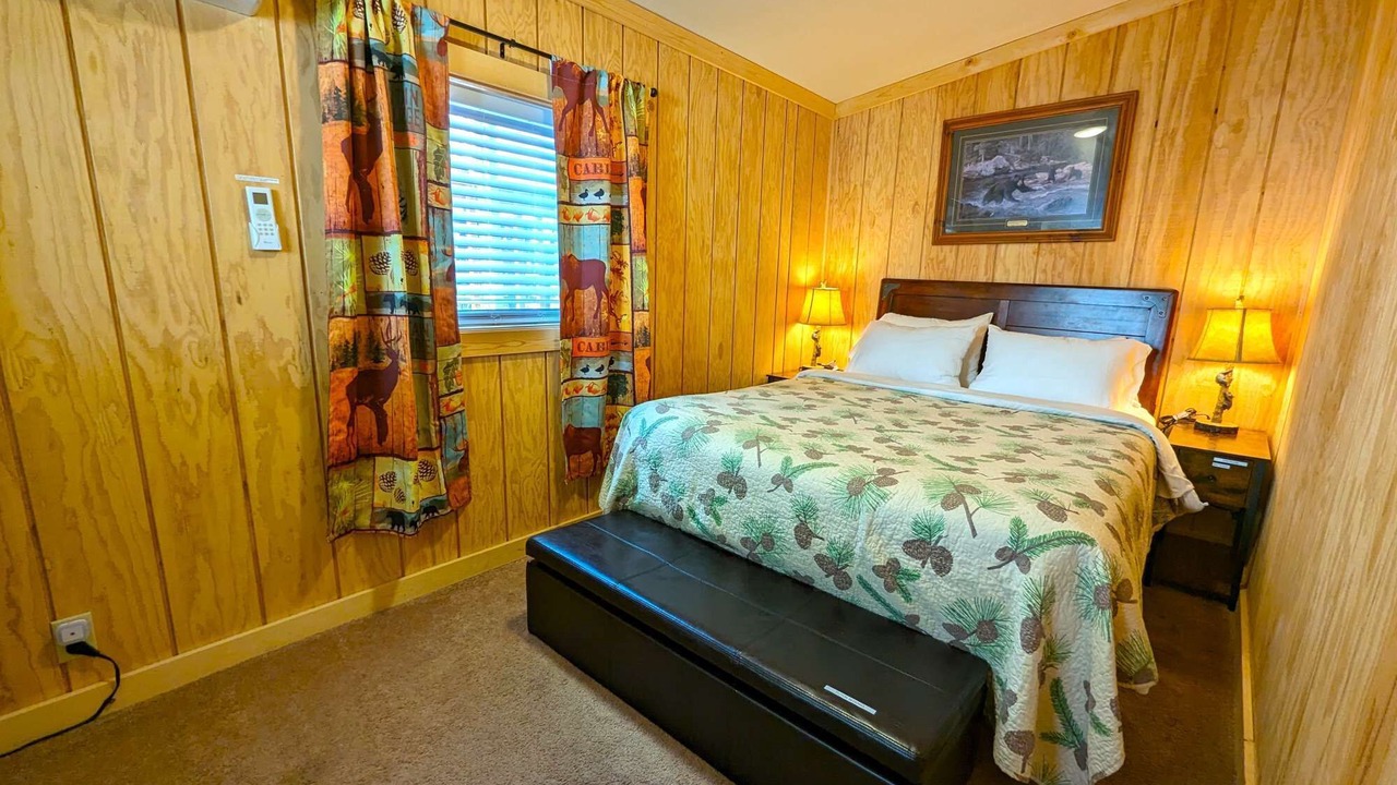 Photo of Bedroom in Gardiner