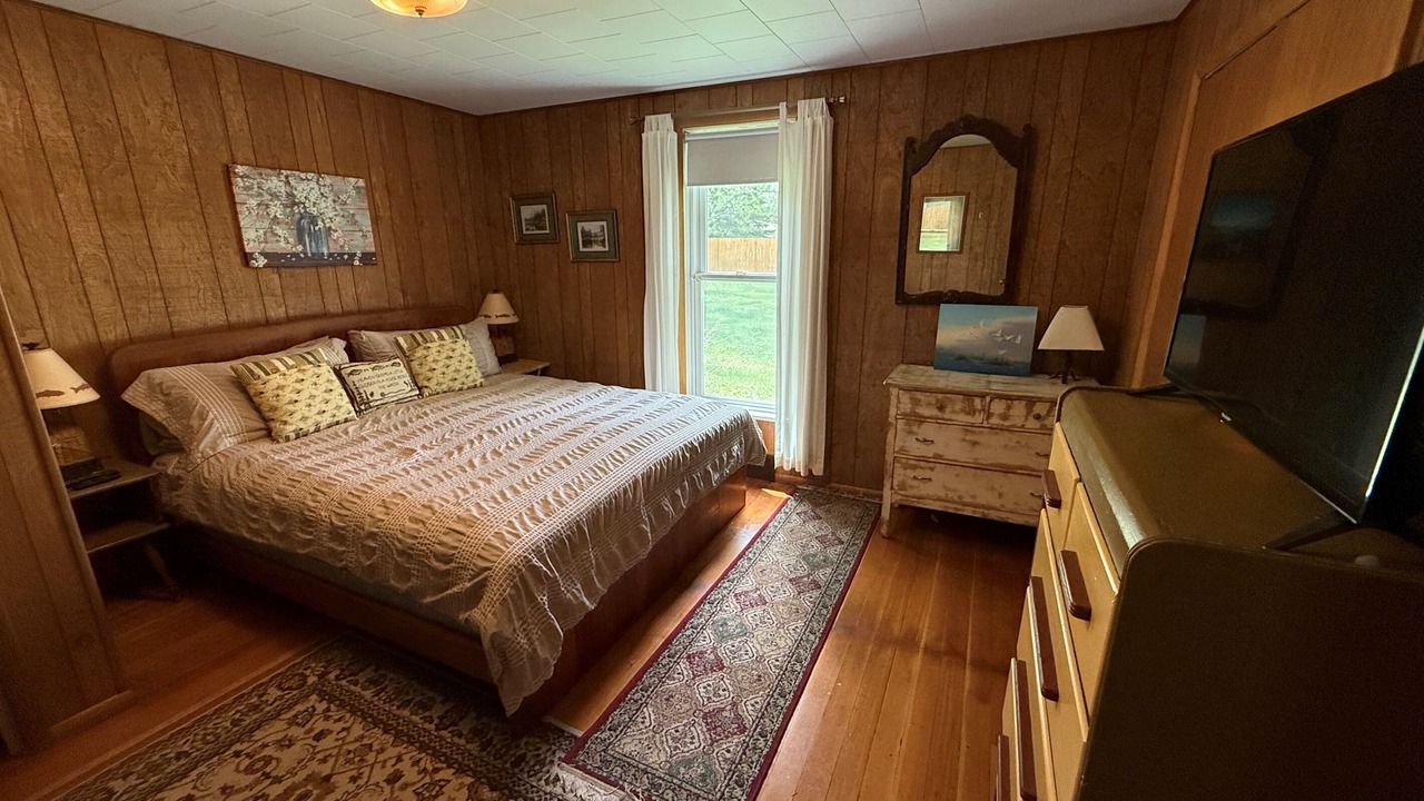 Photo of Bedroom in Ennis
