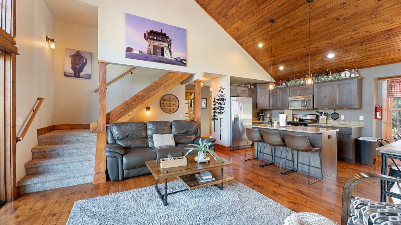 Photo of Livingroom in Deadwood