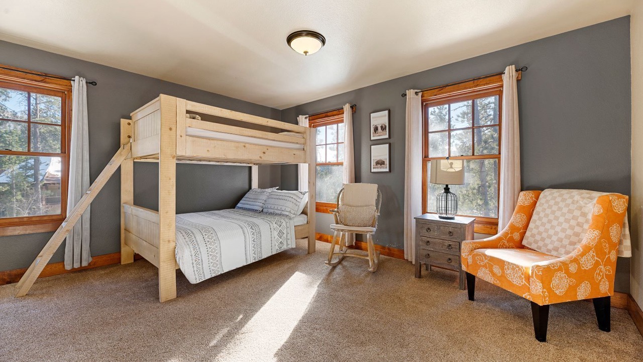 Photo of Bedroom in Deadwood