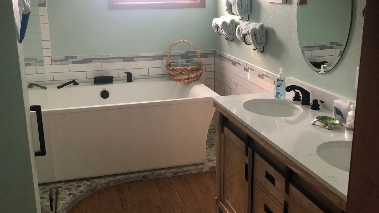 Photo of Bathroom in Big Arm
