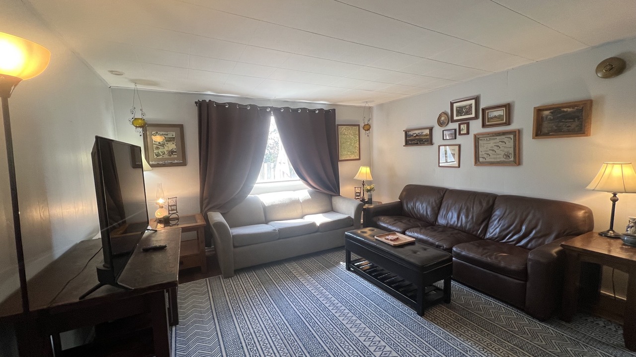 Photo of Livingroom in Gardiner