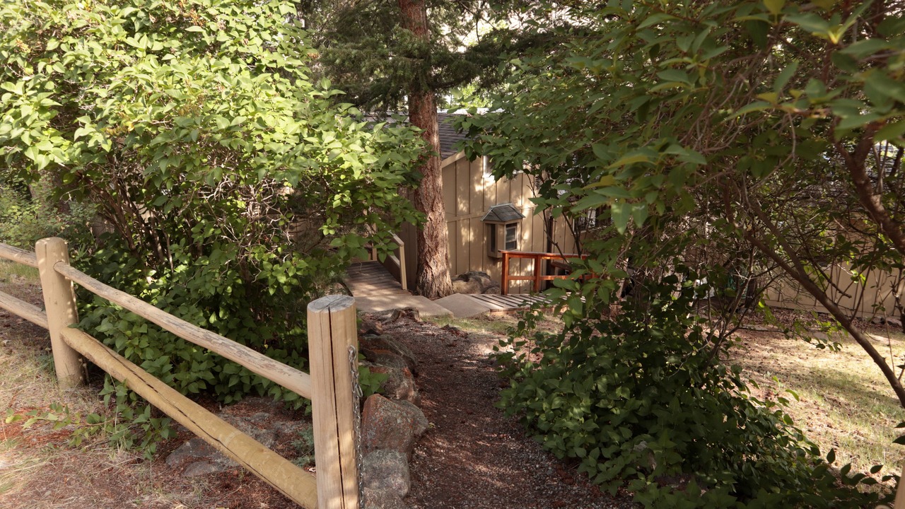 Photo of Outdoor in Salmon