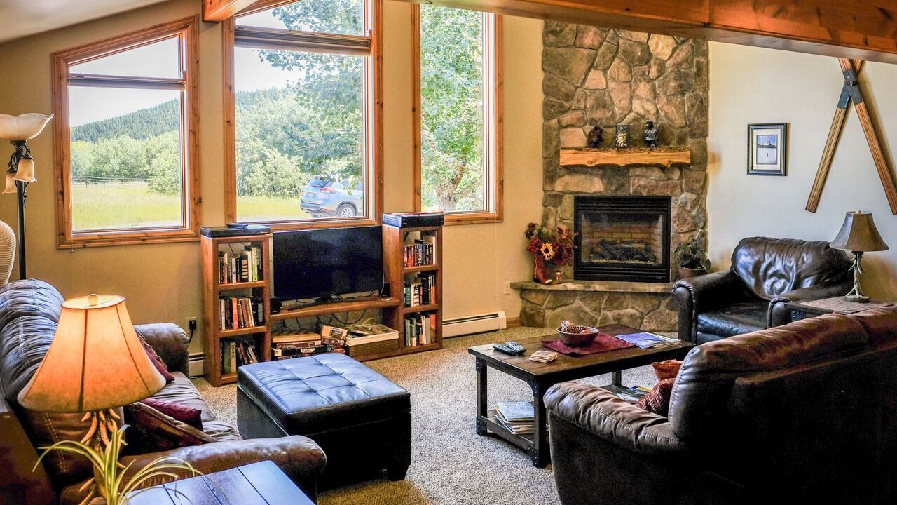 Photo of Livingroom in East Glacier Park