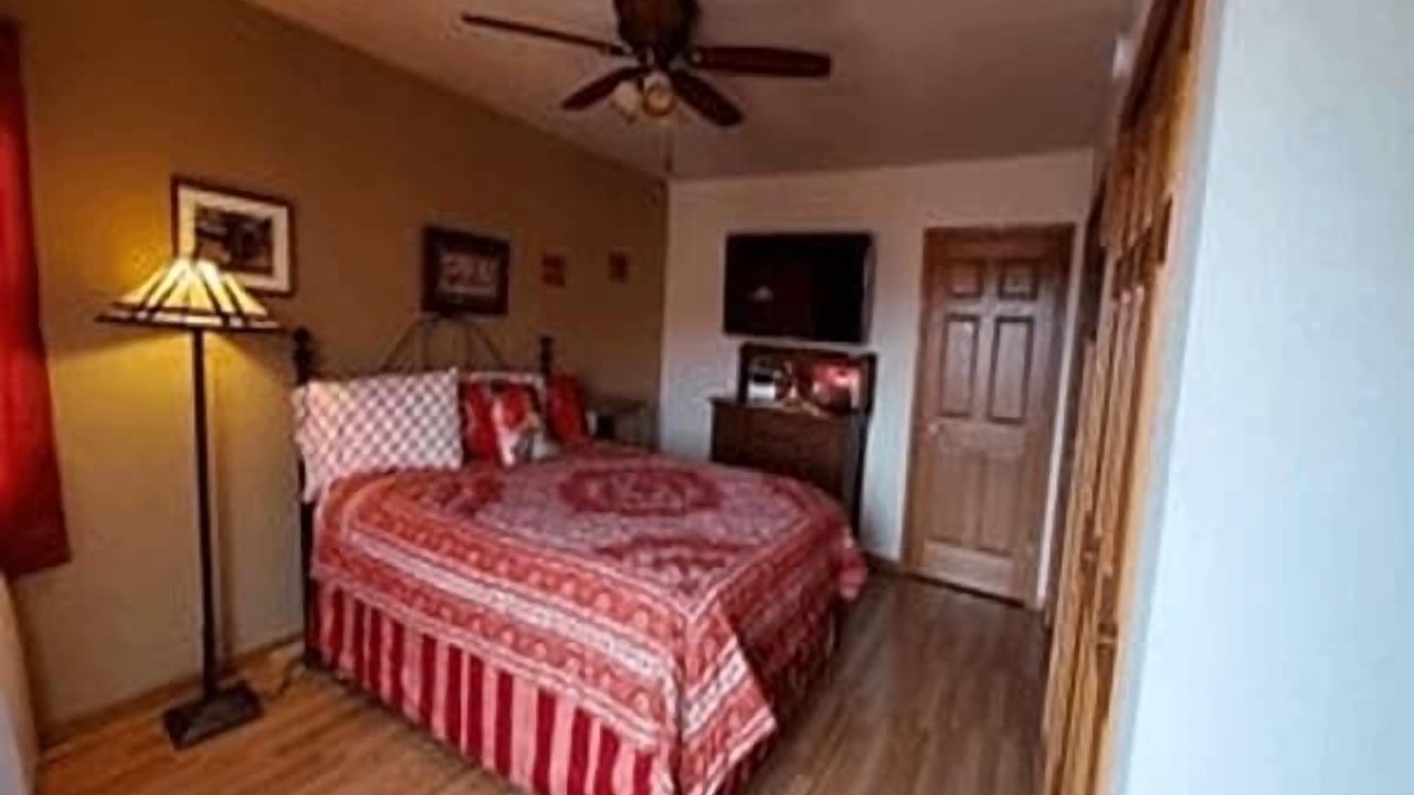 Photo of Bedroom in Medora