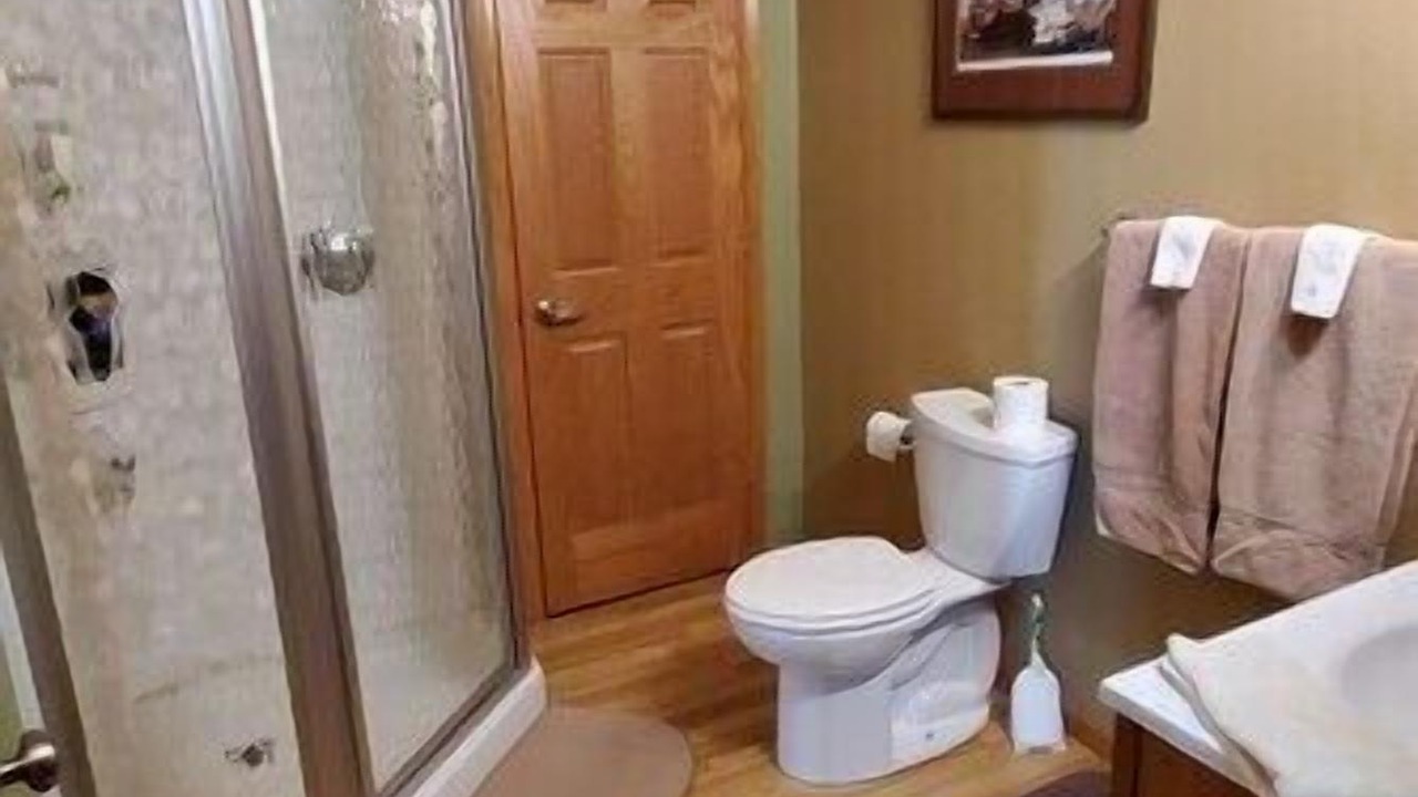 Photo of Bathroom in Medora