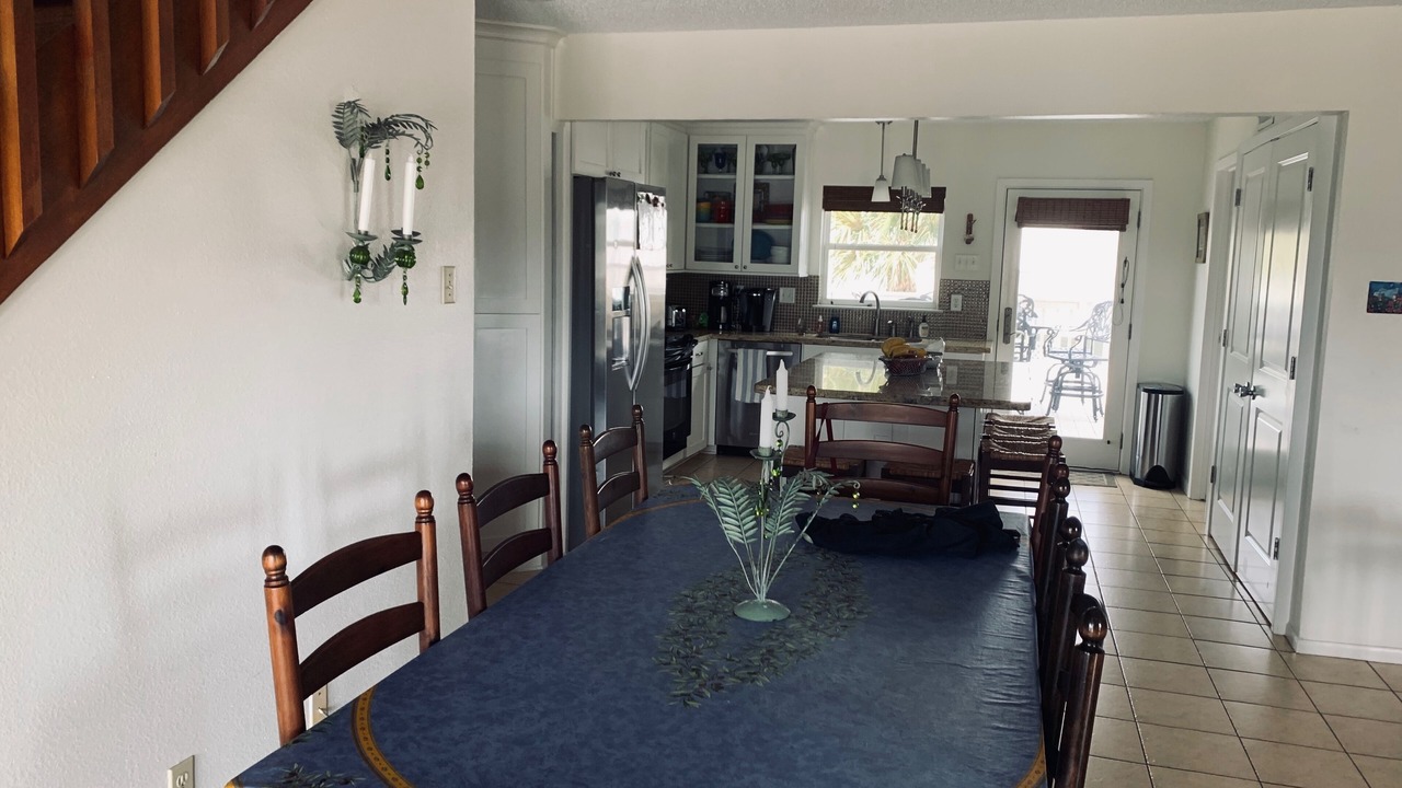 Photo of Bedroom in Pirates Beach