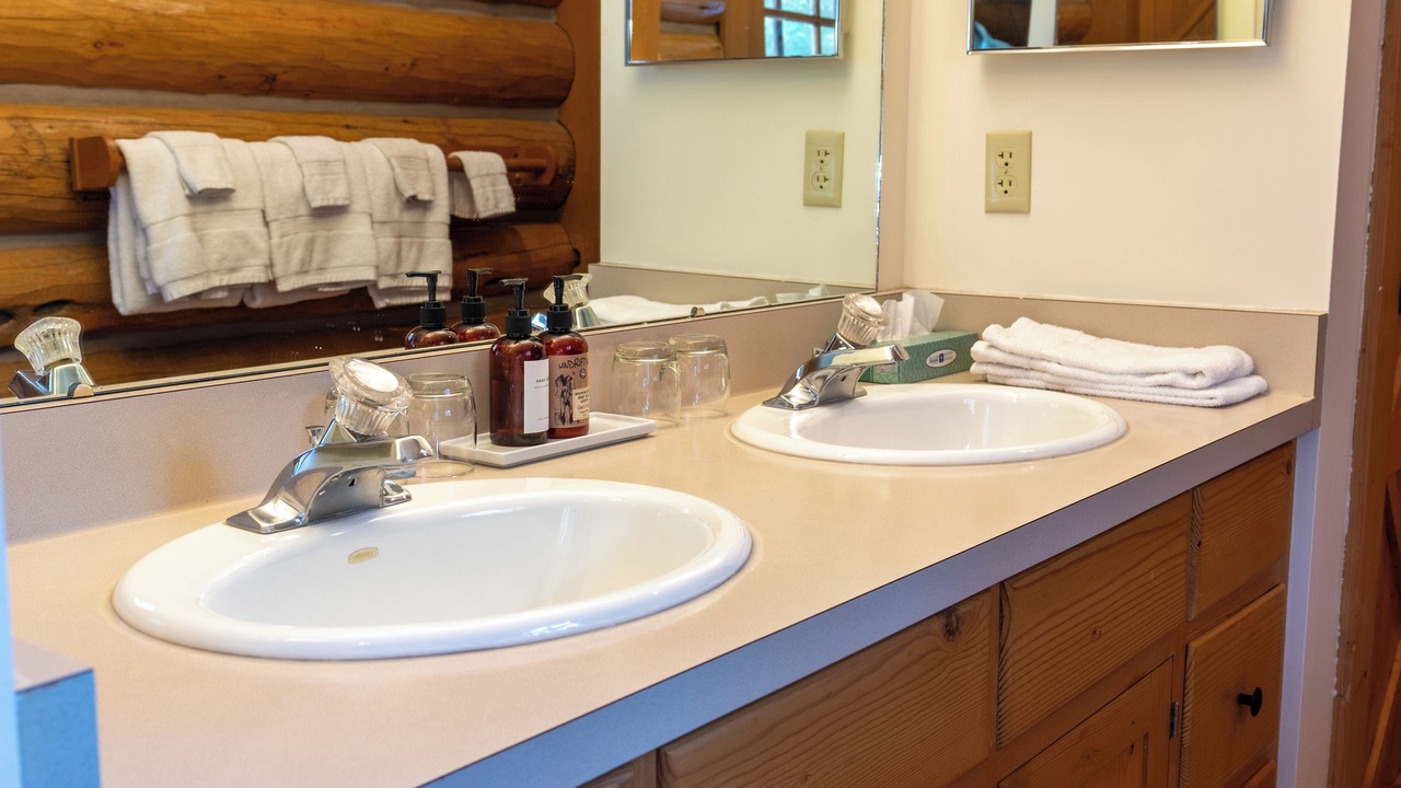 Photo of Bathroom in Emigrant