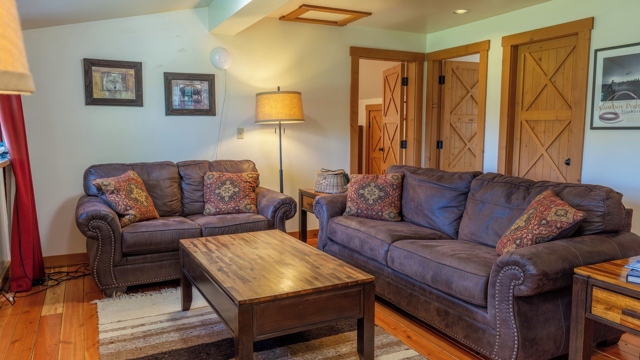 Photo of Livingroom in Emigrant
