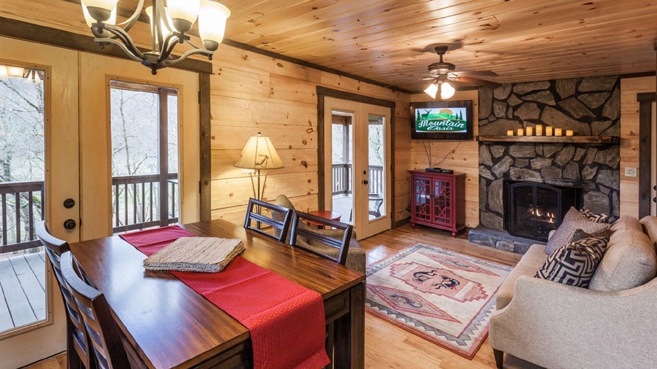 Photo of Livingroom in Ellijay