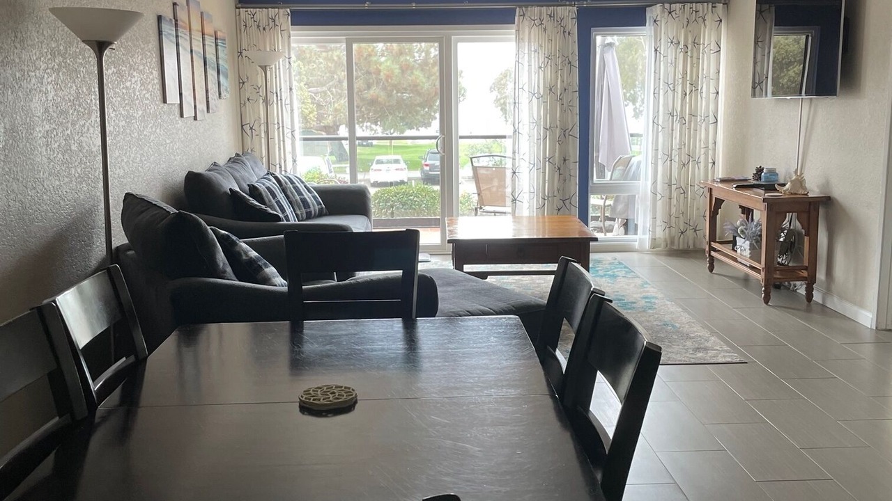 Photo of Livingroom in Crown Point