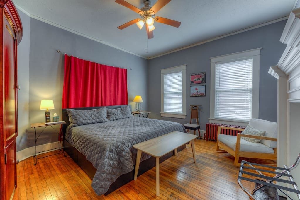 Photo of Bedroom in Midtown