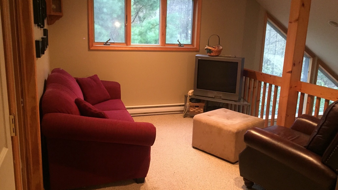 Photo of Livingroom in Pocono Pines