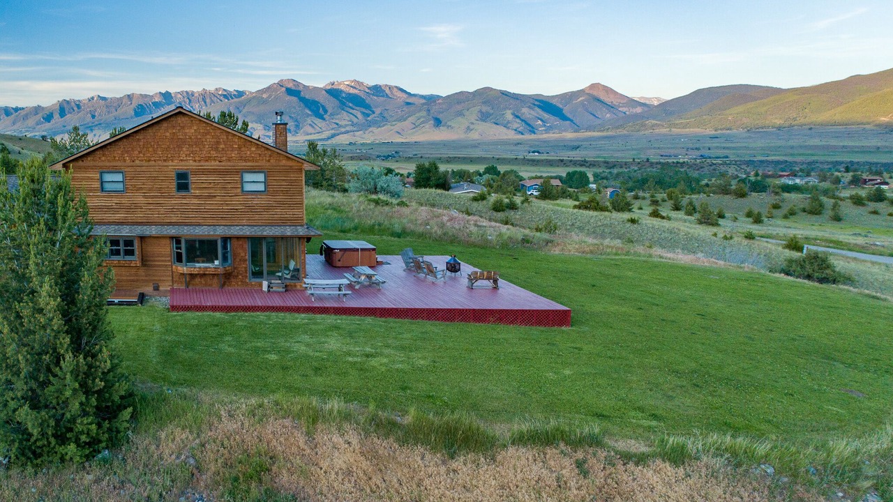 Photo of Outdoor in Emigrant
