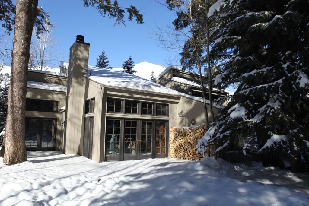 Photo of Bedroom in Warm Springs
