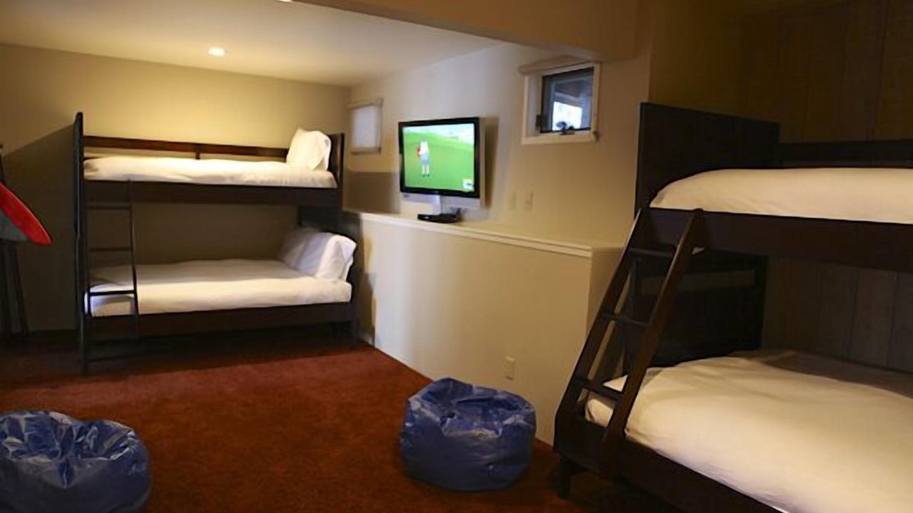 Photo of Bedroom in Warm Springs