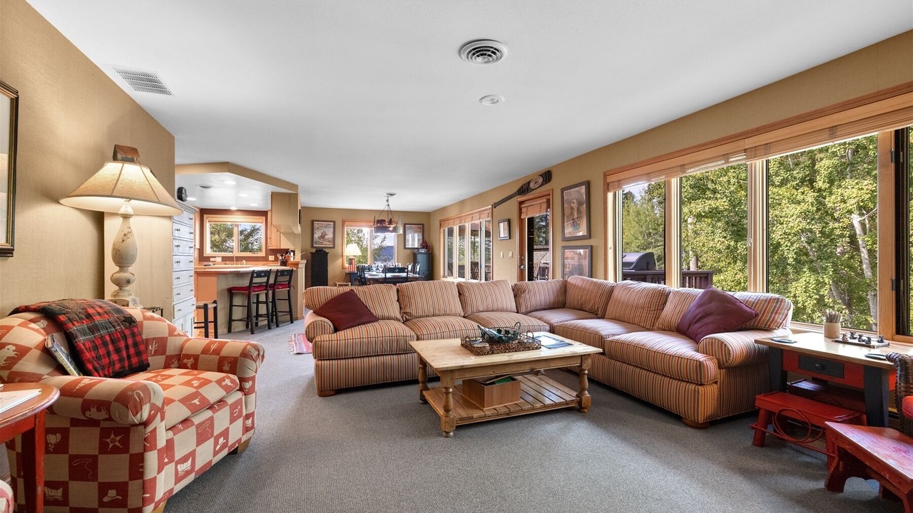 Photo of Livingroom in Whitefish