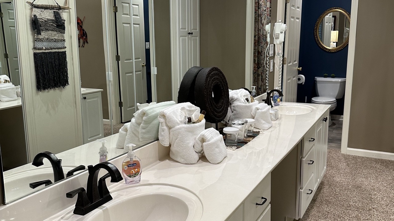 Photo of Bathroom in Mount Ida