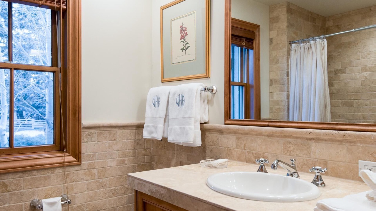 Photo of Bathroom in Elkhorn