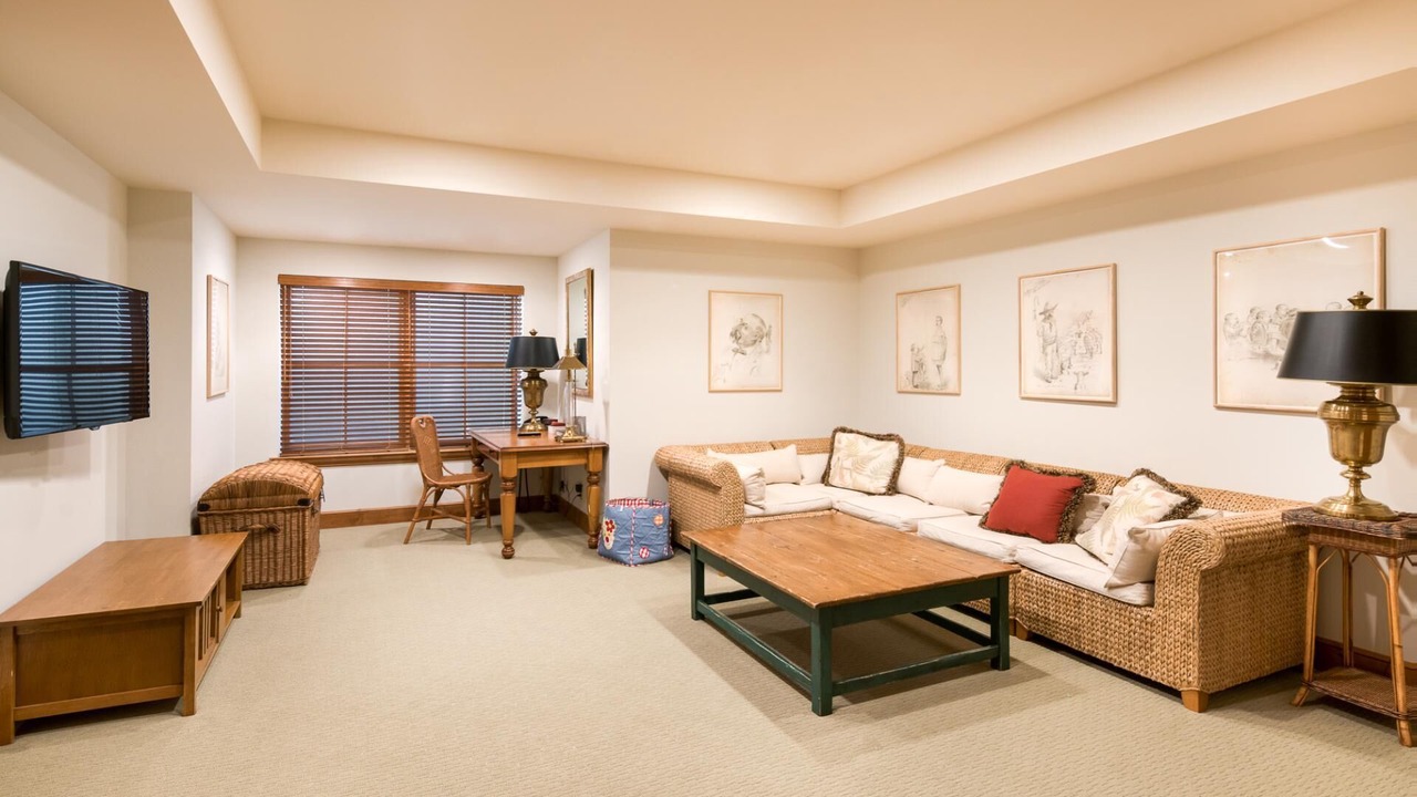 Photo of Livingroom in Elkhorn
