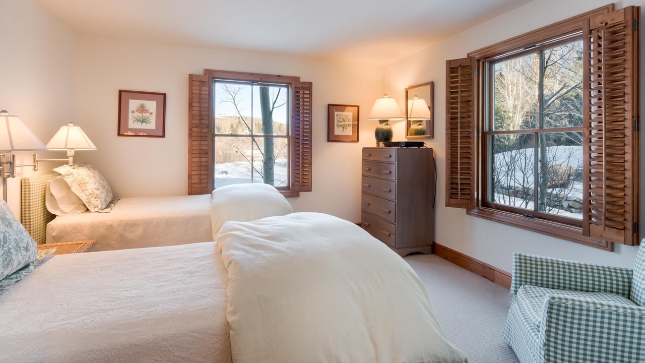 Photo of Bedroom in Elkhorn