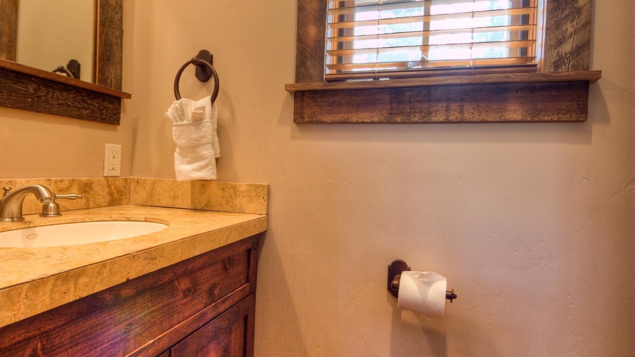 Photo of Bathroom in Antler Ridge