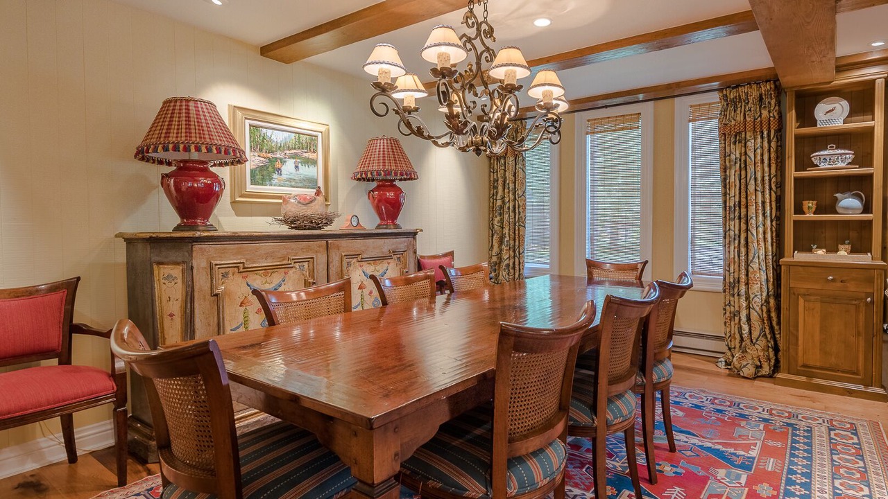 Photo of Livingroom in Elkhorn